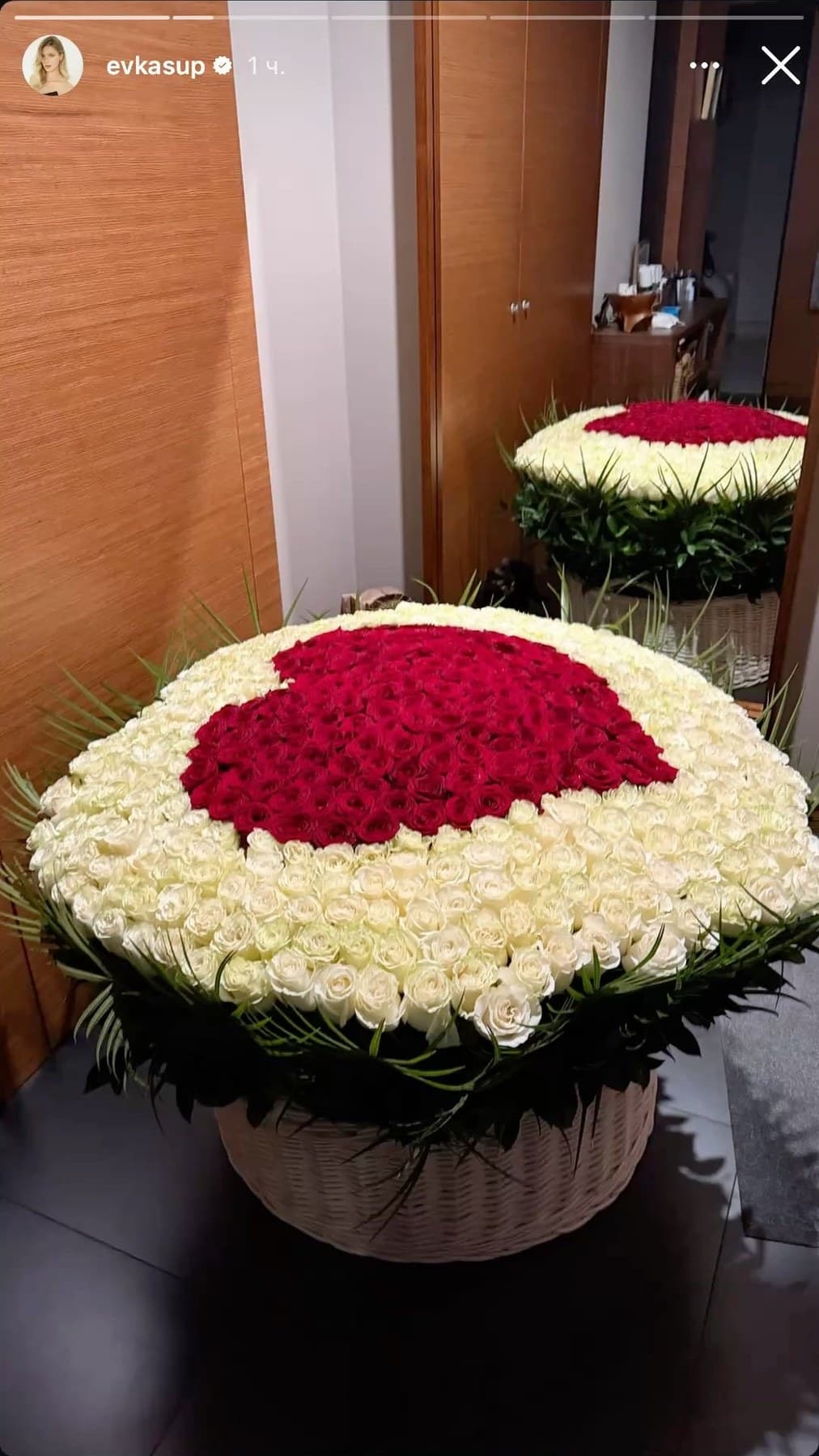 Вишнёвая поэзия — букет Bellaflore
