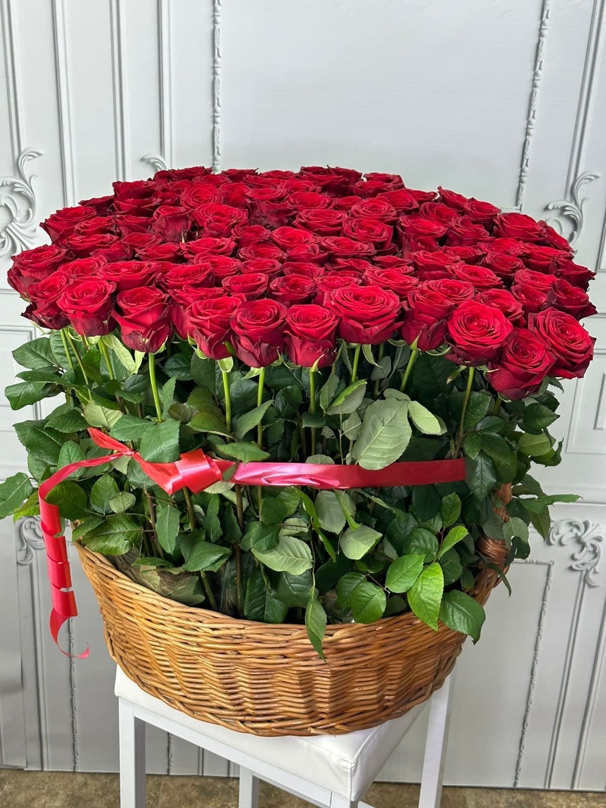 Карминовая диадема — букет Bellaflore