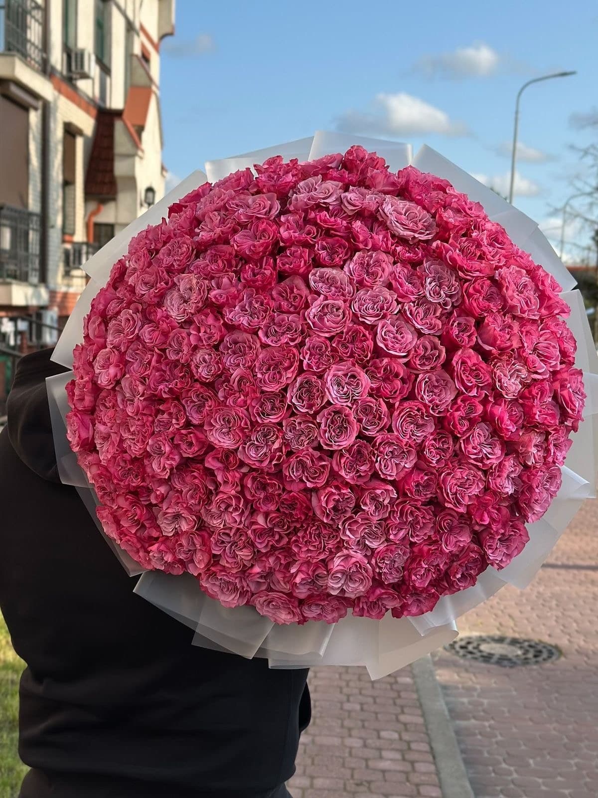Рубиновая роскошь — букет Bellaflore