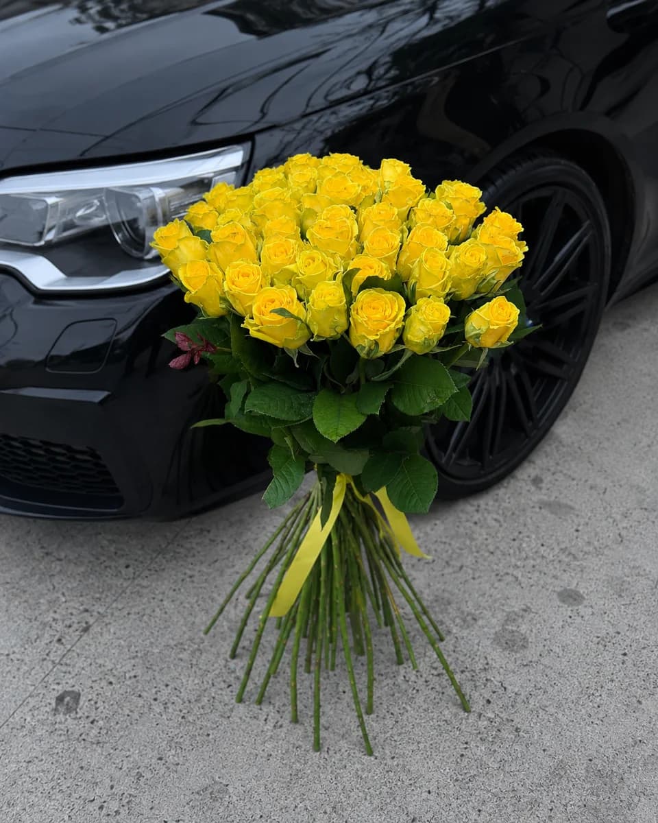 Букет из 35 жёлтых роз