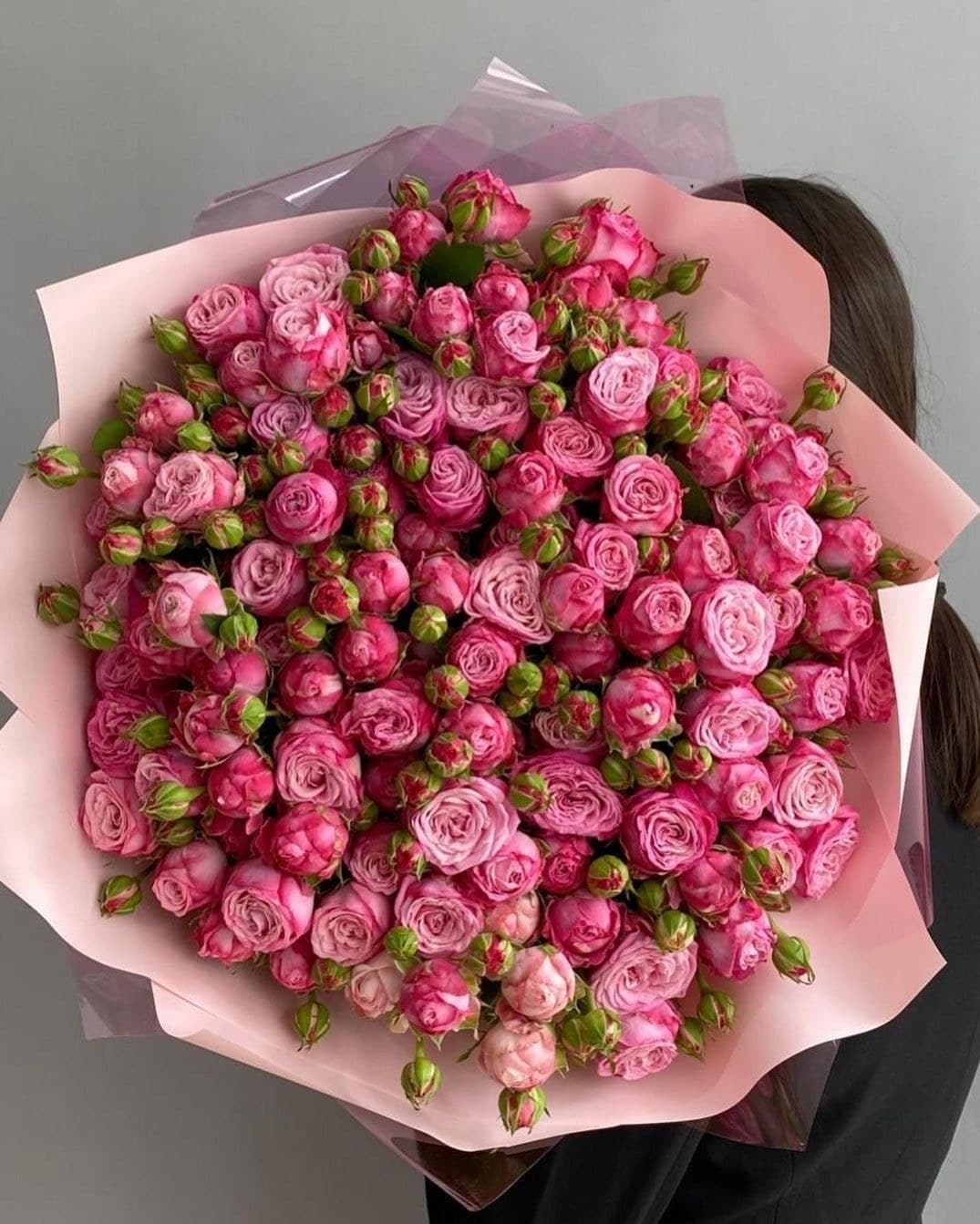 Рубиновая нежность — букет Bellaflore
