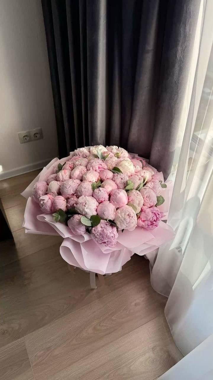 Алая мечта — букет Bellaflore