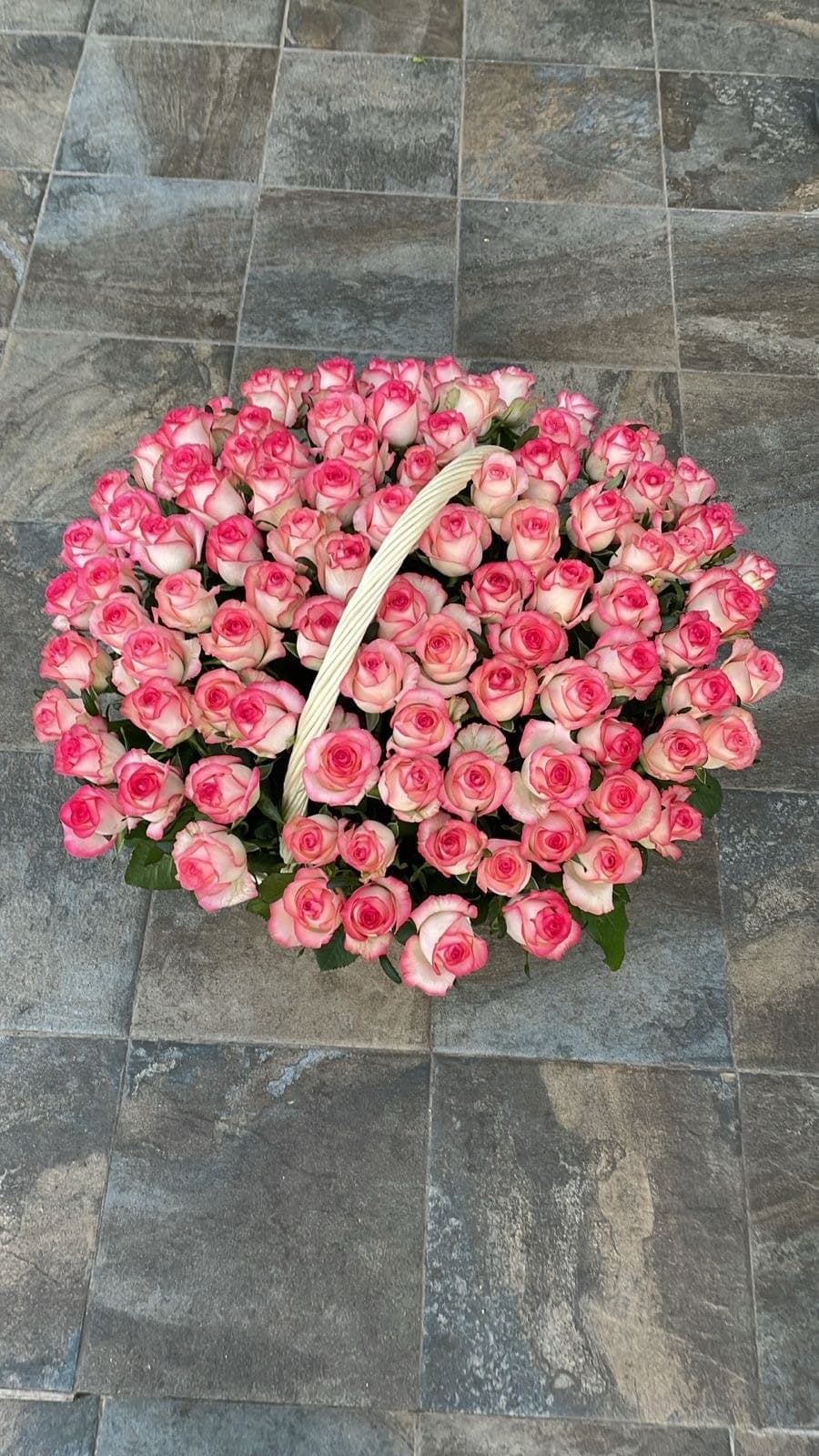 Гранатовая диадема — букет Bellaflore