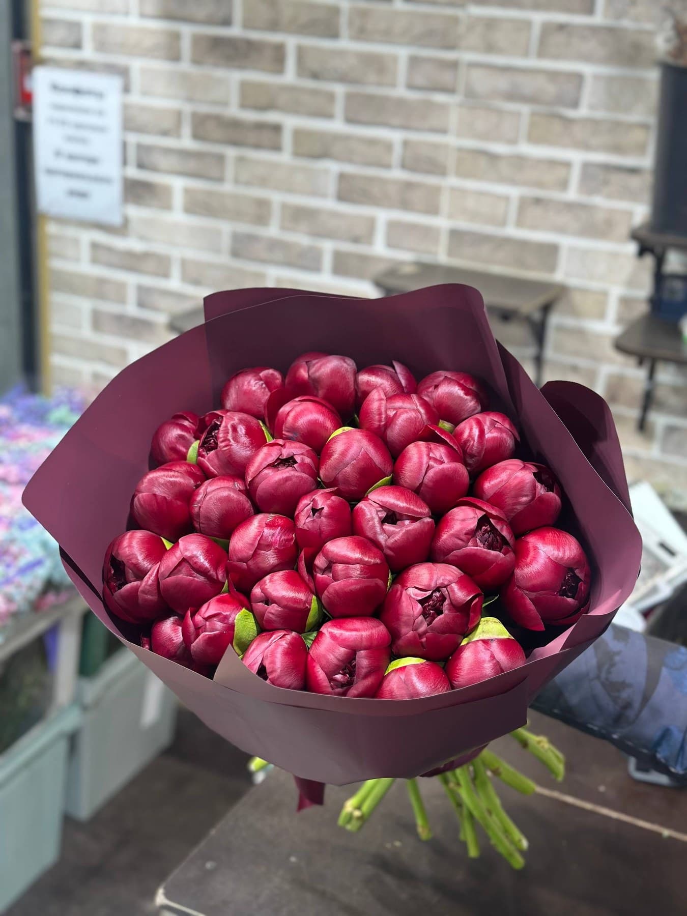 Рубиновая мелодия — букет Bellaflore
