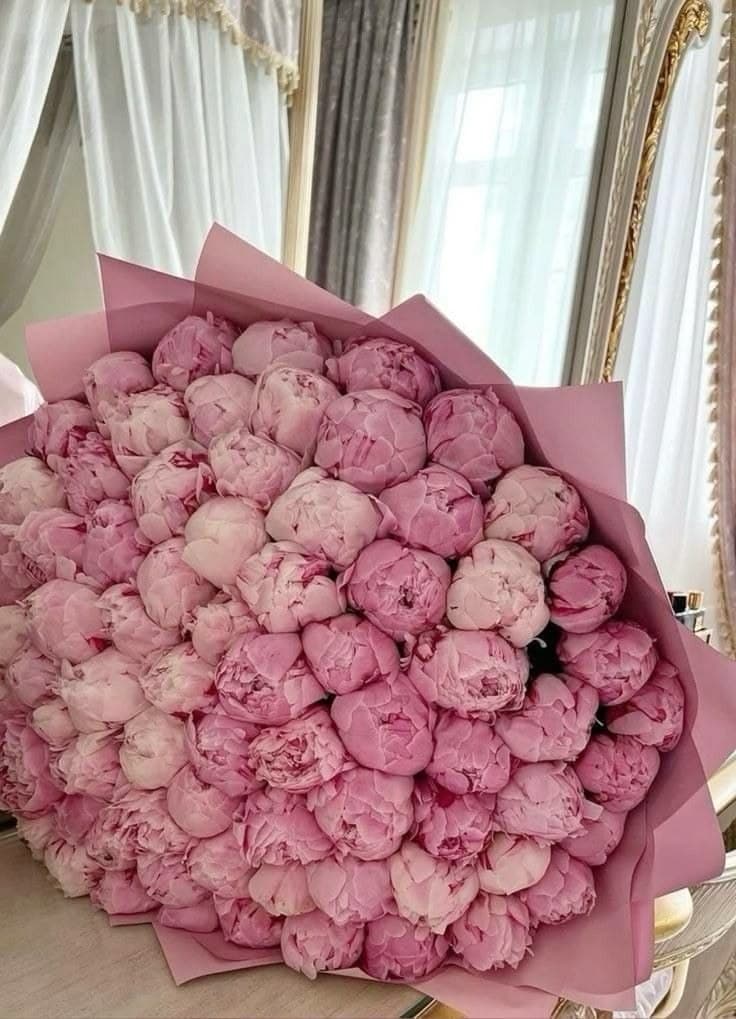 Карминовая аврора — букет Bellaflore